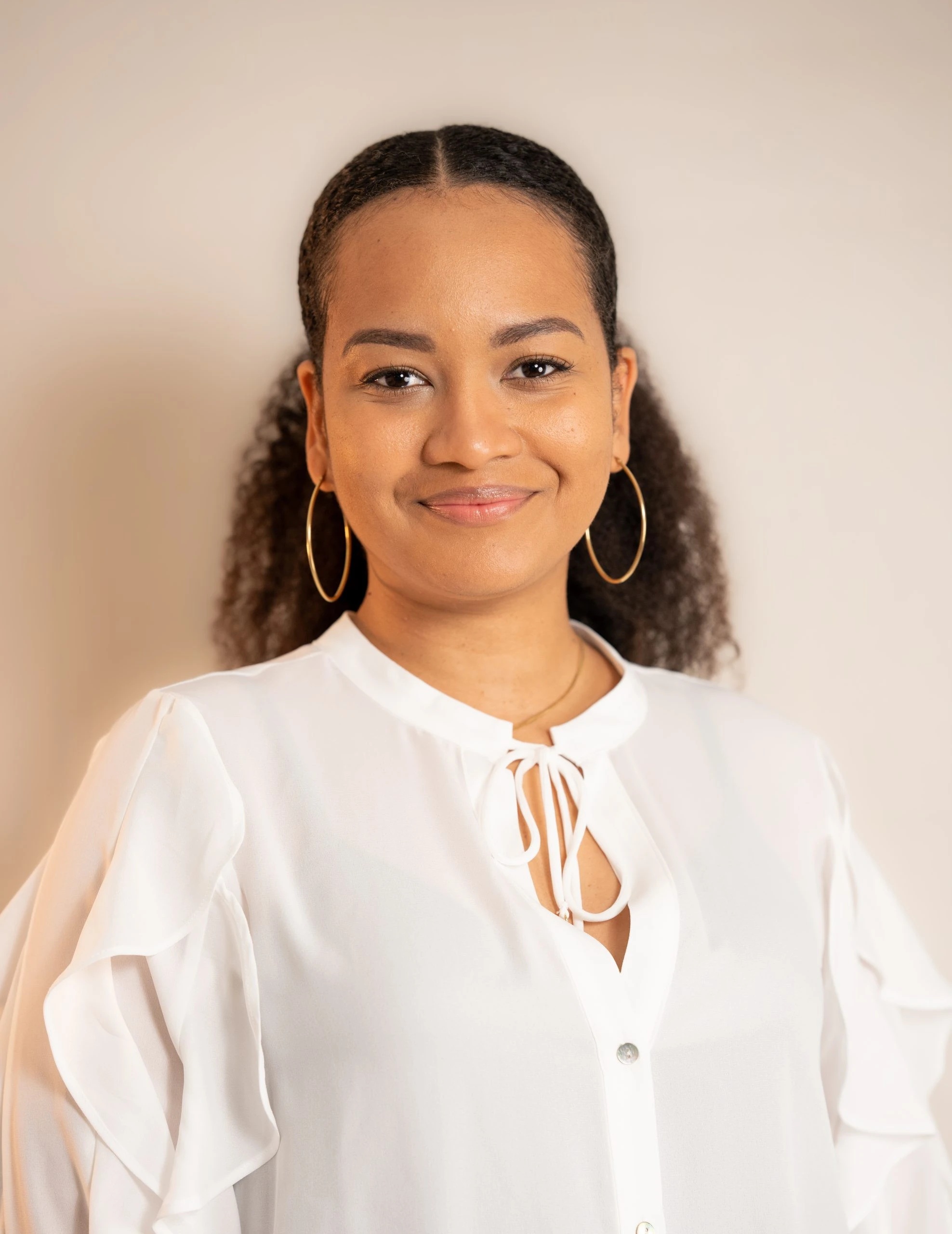 Portrait d'un dirigeant d'entreprise en extérieur